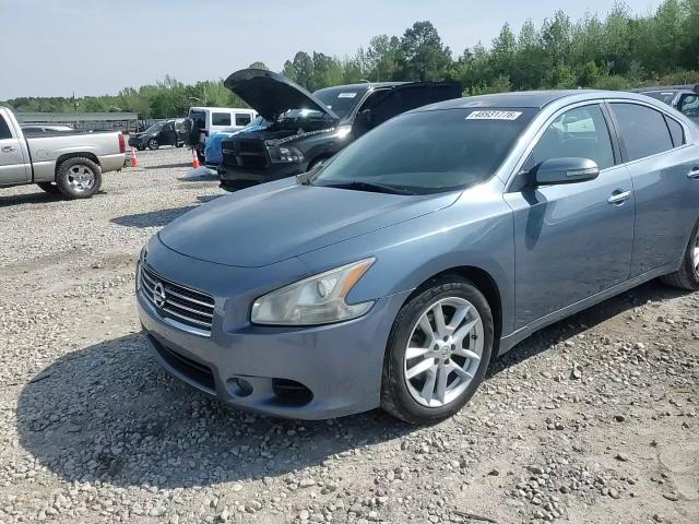 Nissan Maxima 2010