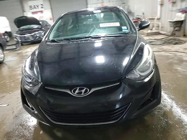 Hyundai Elantra 2016