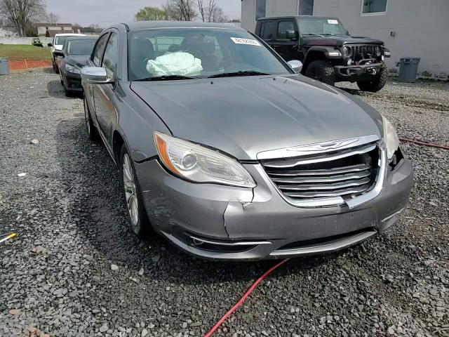 Chrysler 200 2012