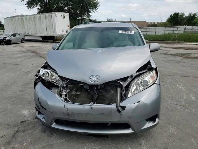 Toyota Sienna 2011