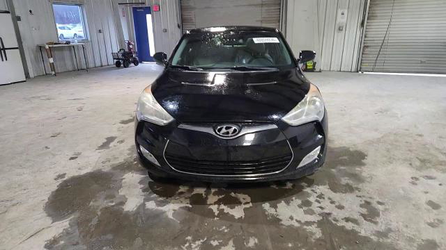 Hyundai Veloster 2012