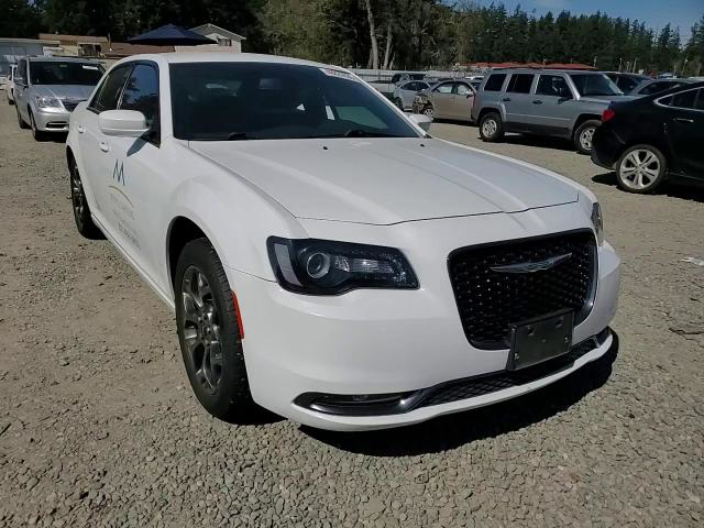 Chrysler 300 2019