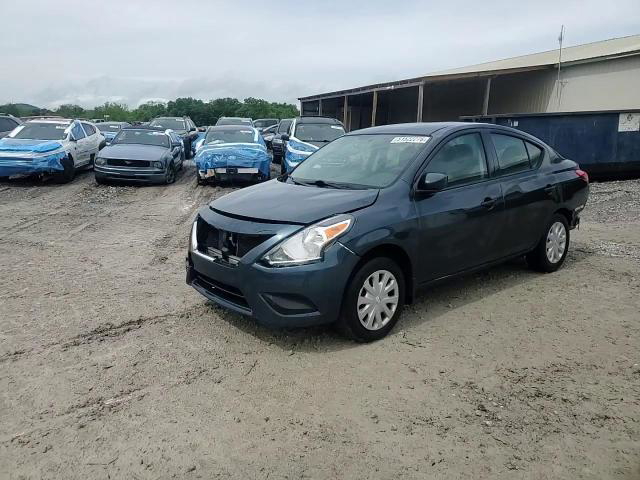 Nissan Versa 2017