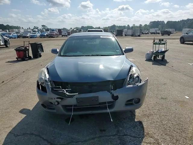 Nissan Altima 2010