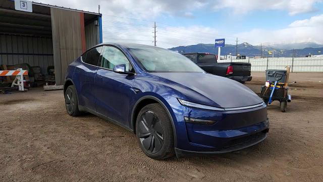 Tesla Model Y 2026
