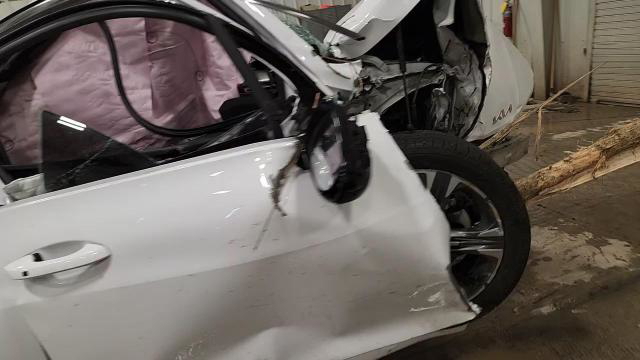 Kia K5 2023