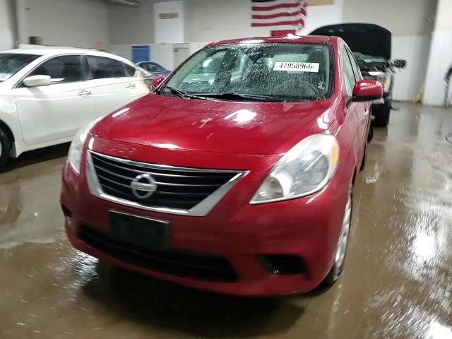 Nissan Versa 2013