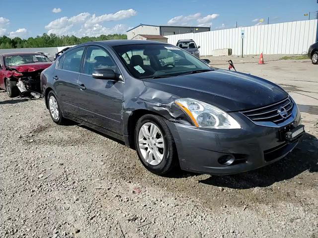 Nissan Altima 2012