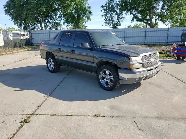 Chevrolet Avalanche 2004