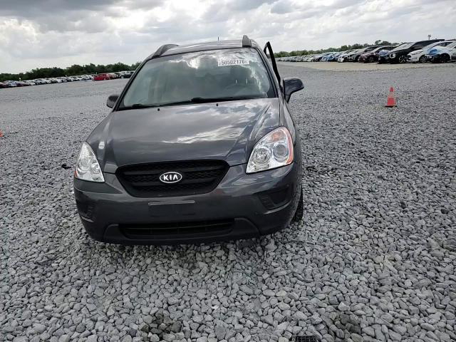 Kia Rondo 2008