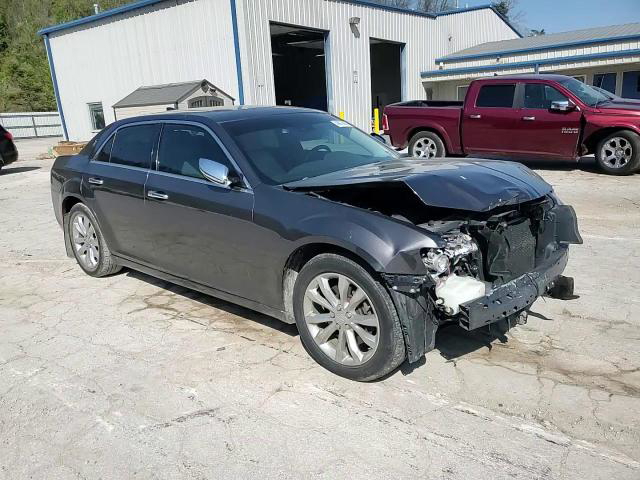 Chrysler 300 2017