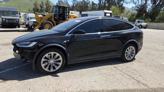 Tesla Model X 2018
