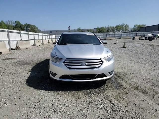 Ford Taurus 2017