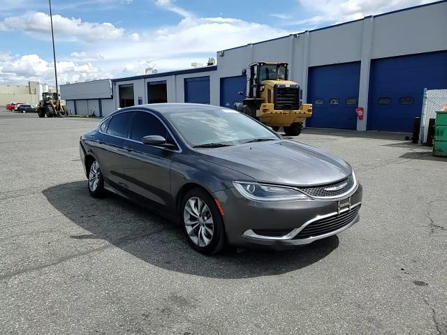 Chrysler 200 2016