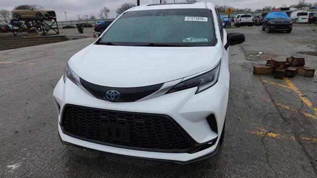 Toyota Sienna 2021