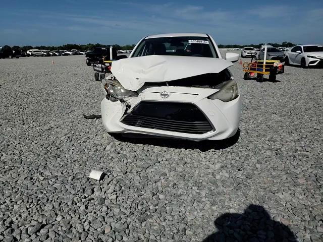 Scion iA 2016