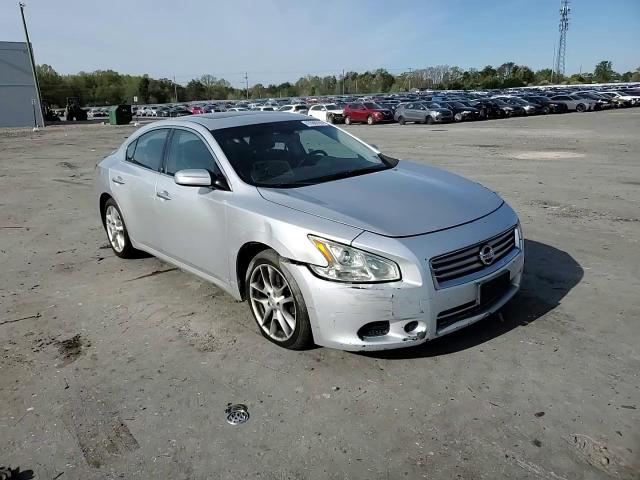 Nissan Maxima 2014