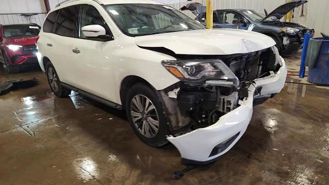 Nissan Pathfinder 2019
