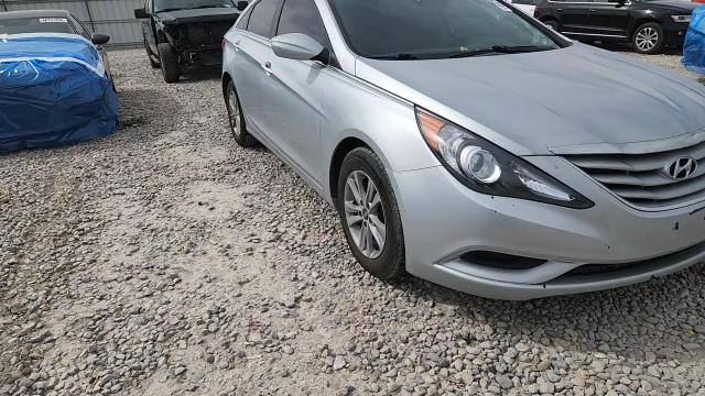 Hyundai Sonata 2013