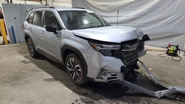 Subaru Forester 2025