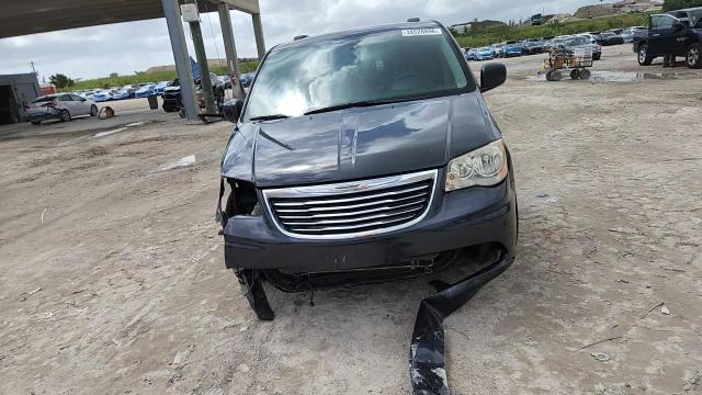 Chrysler Voyager 2013