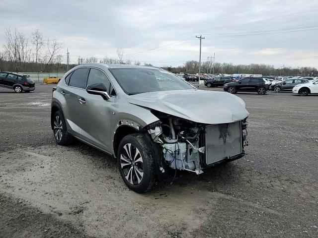 Lexus NX 2021
