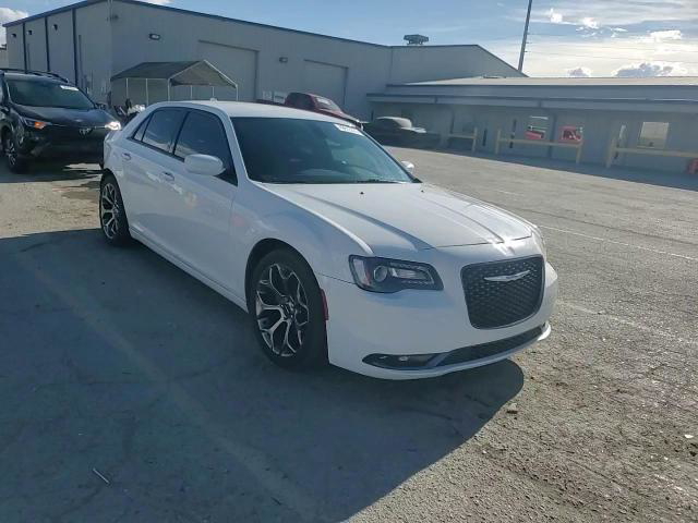 Chrysler 300 2018