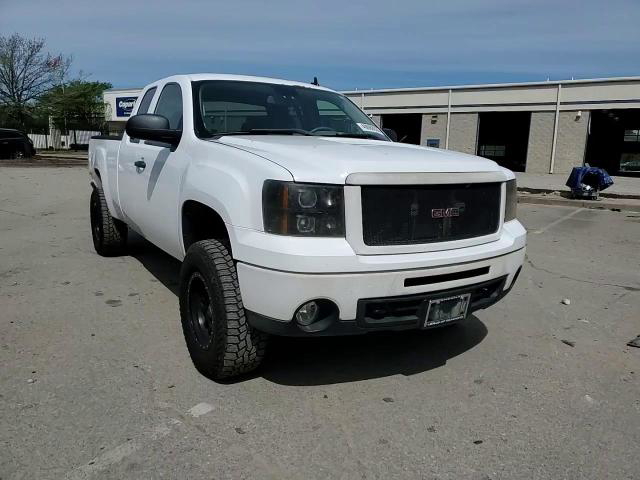 GMC Sierra 2011