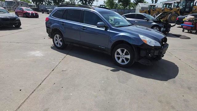 Subaru Outback 2014