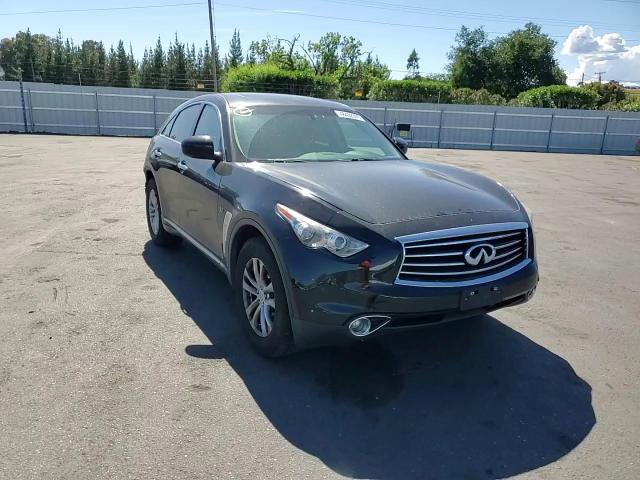 Infiniti QX70 2015