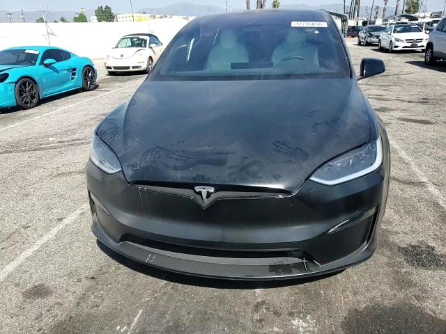 Tesla Model X 2025