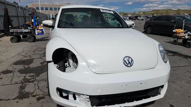 Volkswagen Beetle 2014