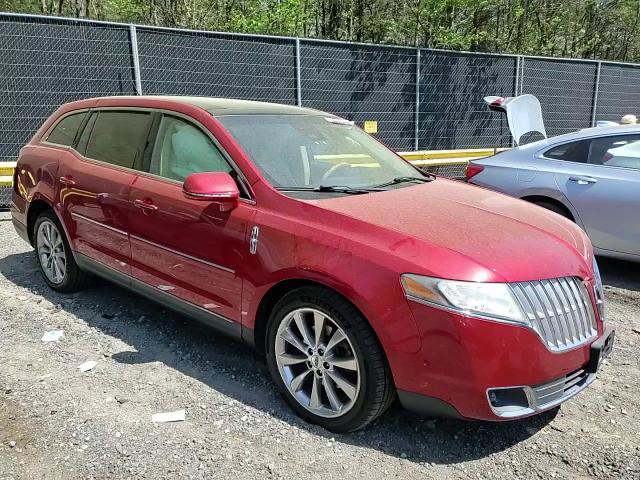 Lincoln MKT 2012
