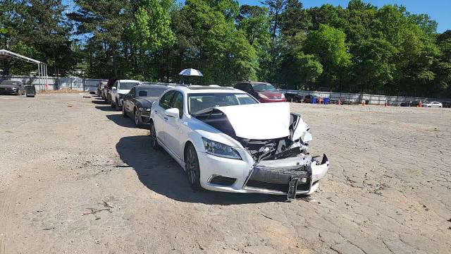 Lexus LS 2015
