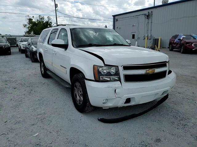 Chevrolet Suburban 2012