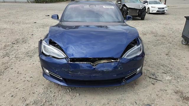Tesla Model S 2016
