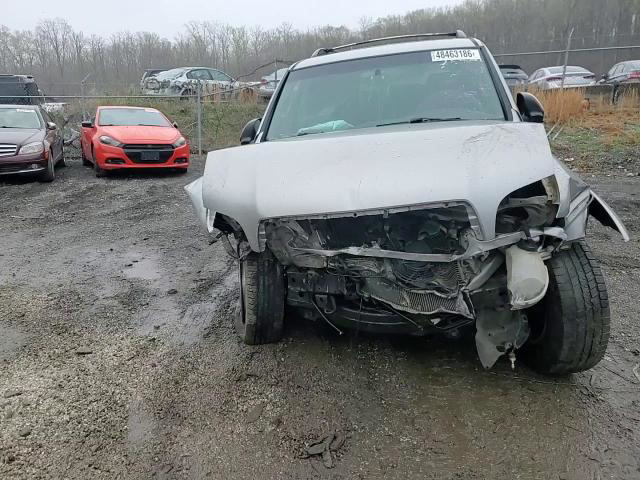 Toyota Sequoia 2004