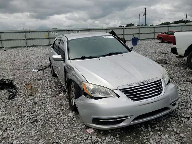 Chrysler 200 2012