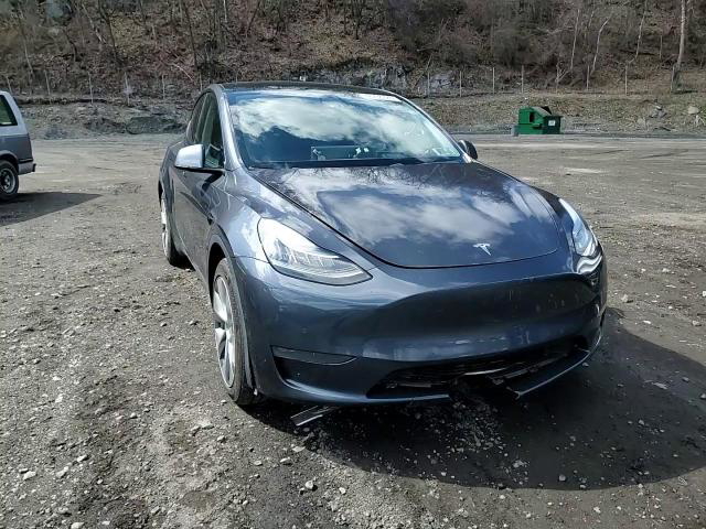Tesla Model Y 2020