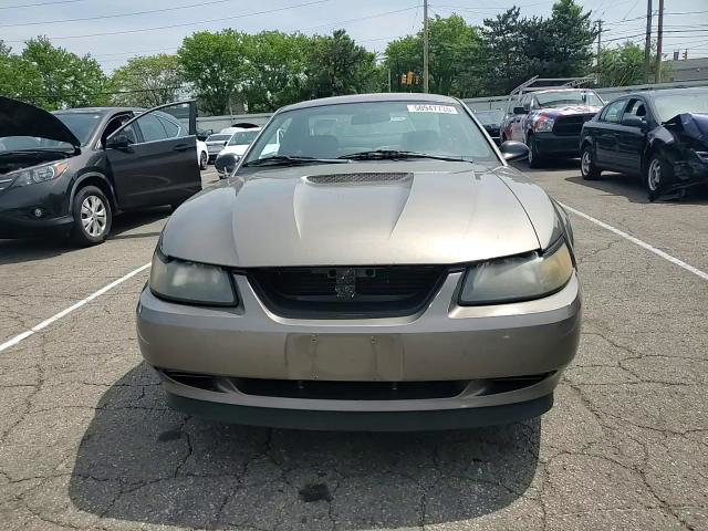 Ford Mustang 2002