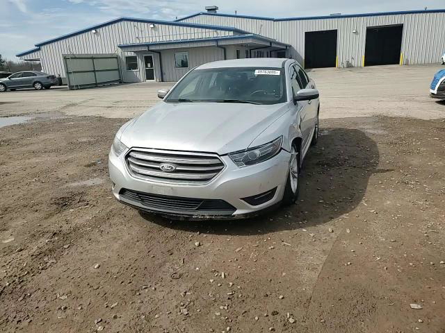 Ford Taurus 2015