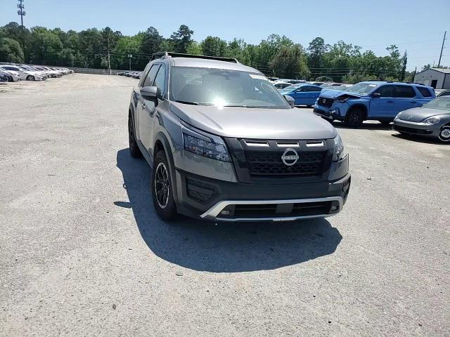 Nissan Pathfinder 2025
