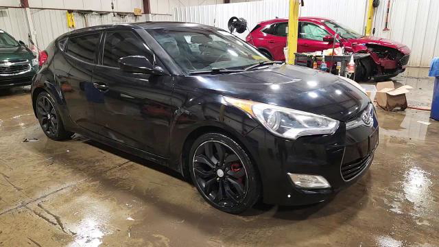 Hyundai Veloster 2013