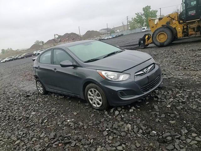 Hyundai Accent 2013