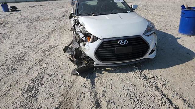 Hyundai Veloster 2016