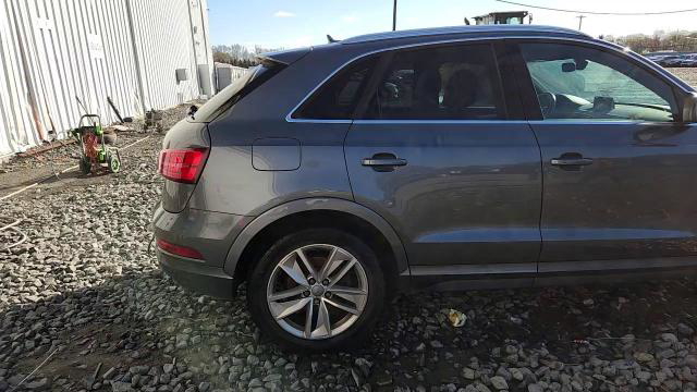 Audi Q3 2016