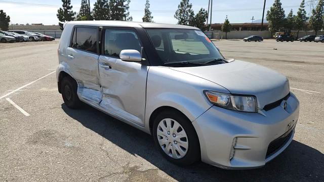 Scion xB 2015