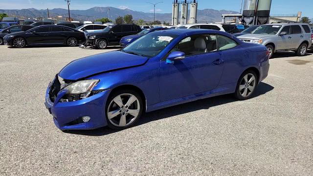 Lexus IS 2010