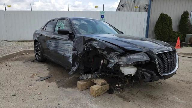 Chrysler 300 2017