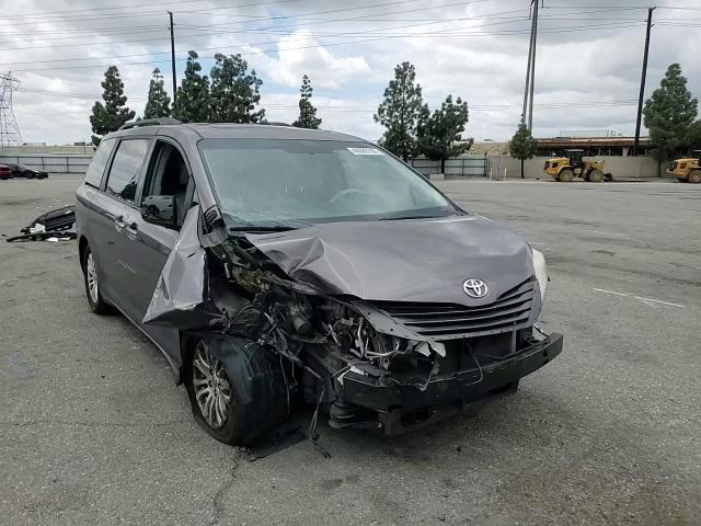 Toyota Sienna 2014